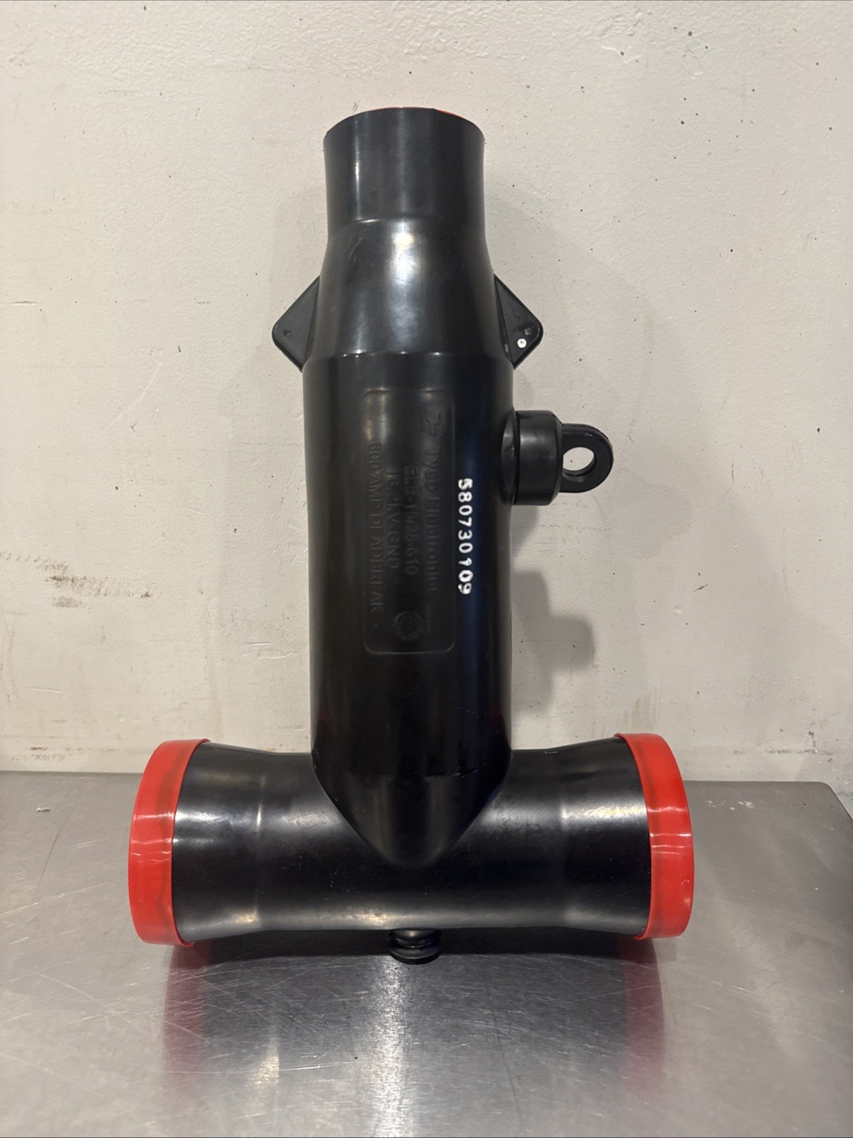 TE RAYCHEM Tyco ELB-15/28-610 600A with Test Point Dead Break Elbow Connector