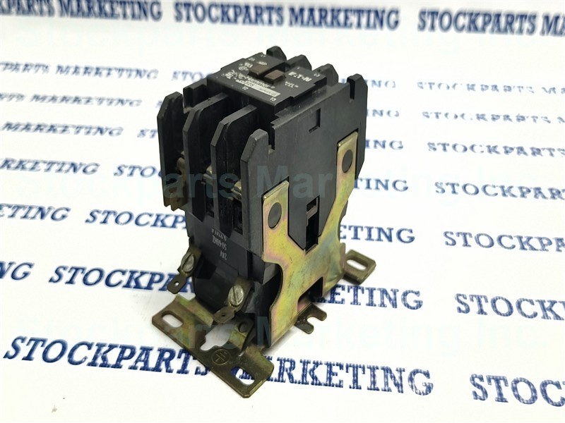 Cutler-Hammer Contactor 24V 50-60Hz 30 Days Warranty Fast Shipping