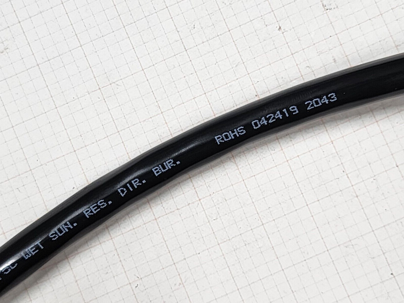 Alpha Wire M3832 16/7C Tray Cable UV Resistant Direct Burial 90C/600V Black/10ft