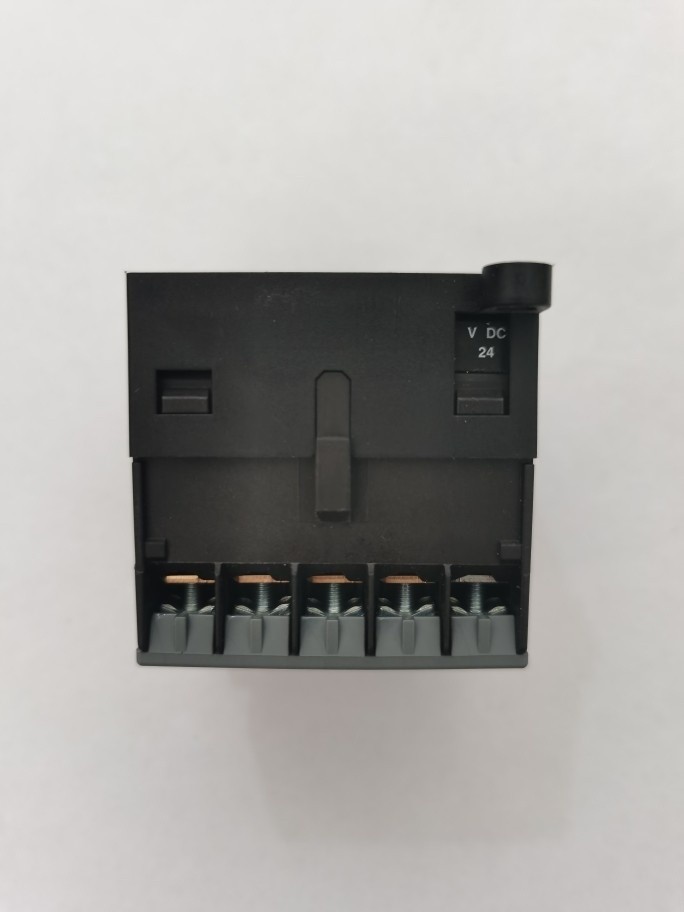 1PCS NEW ABB BC6-30-01 24V 48V 110V 220V DC Contactor
