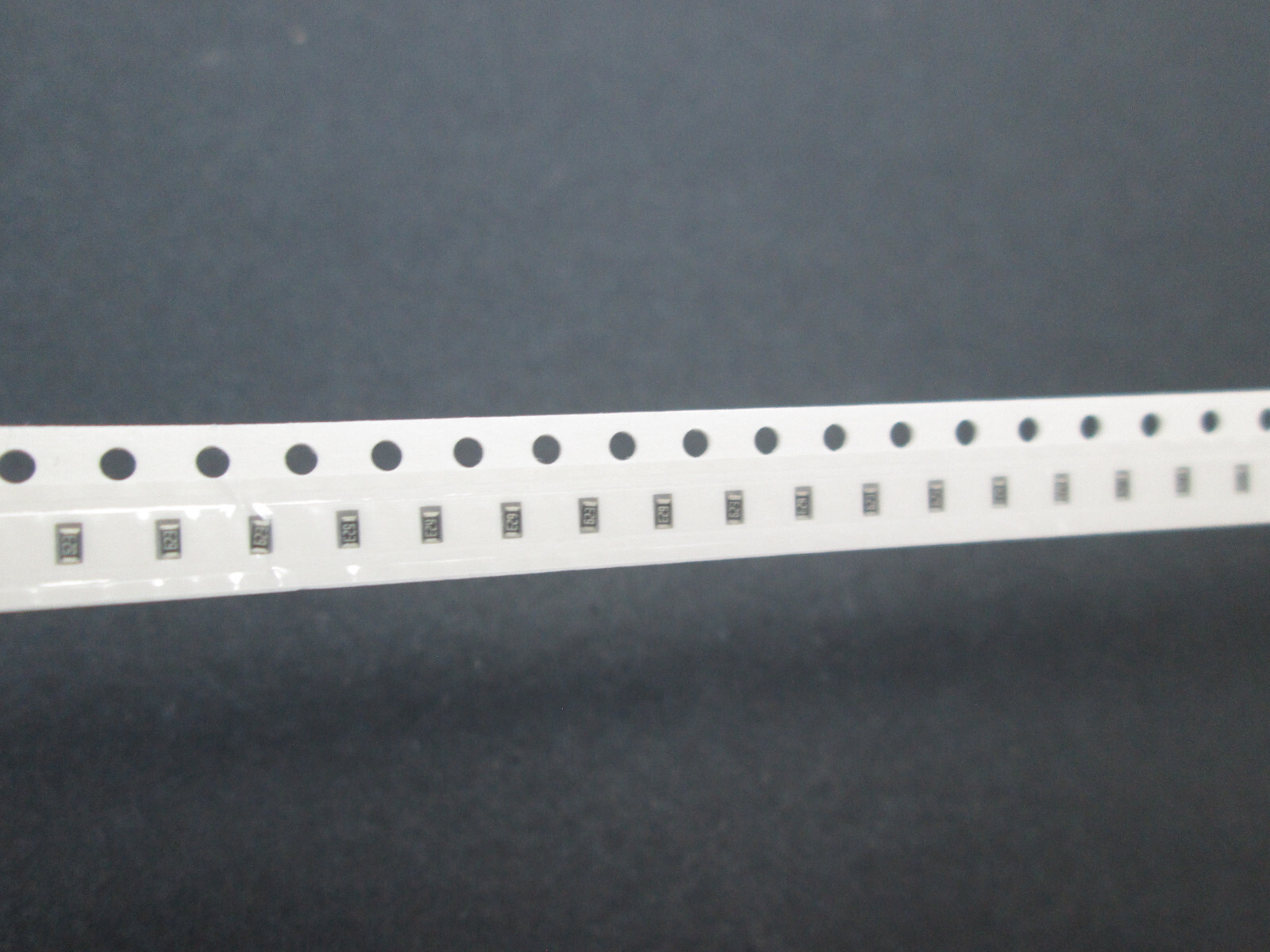 Lot of 95 Digi-Key Yageo 62 kOhms ±5% 0.1W, 1/10W Chip Resistor 0603 (1608