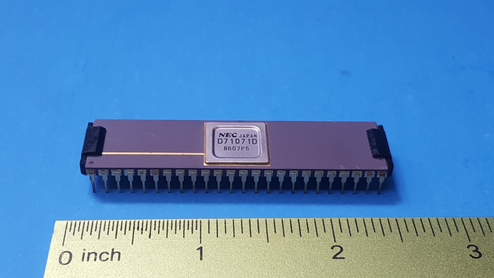 VINTAGE IC, D71071D , NEC , CERAMIC, GOLD PIN , DIP 48-PIN , COLLECTIBLE , NEW