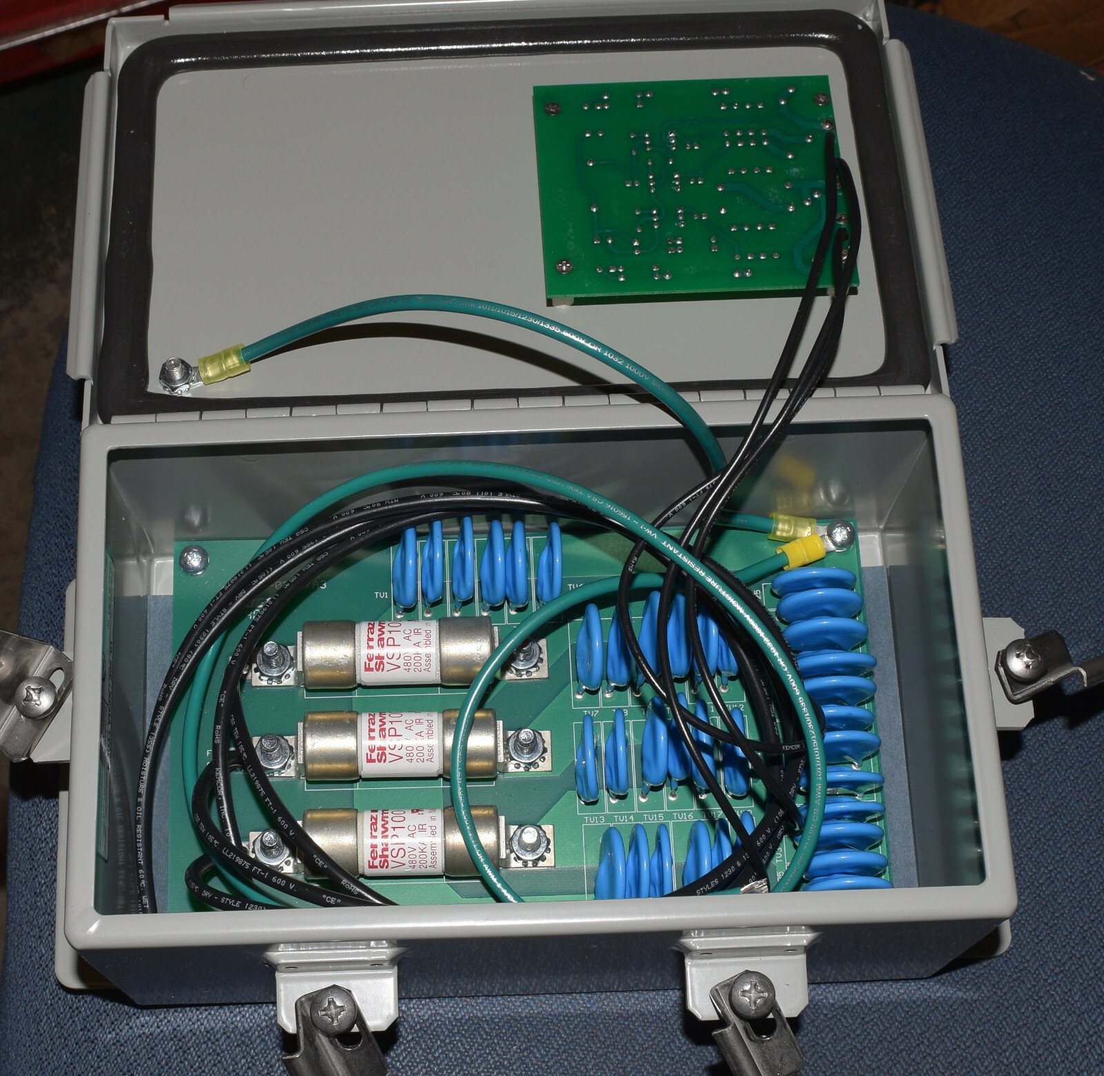 RAYCAP 440-480 V RMS AC 3-PHASE DELTA 3-WIRE SURGE PROTECTOR SUPRESSOR TYPE 2