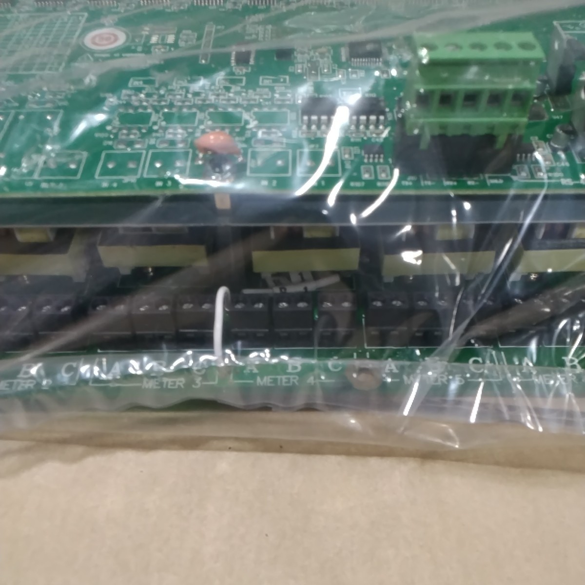 Square D MCM8364M3 Power Logic Multi-Circuit Monitoring Assembly 100-300VAC