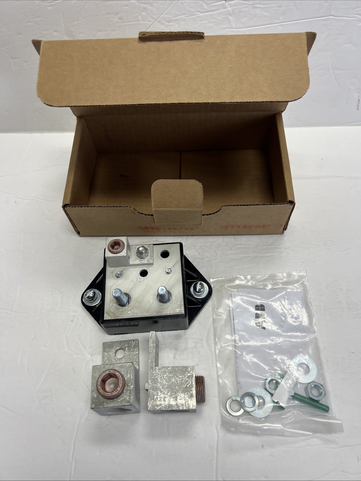 ABB/GE Industrial TN165, Field Installable, Neutral Kit for Safety Switch, 1 pc