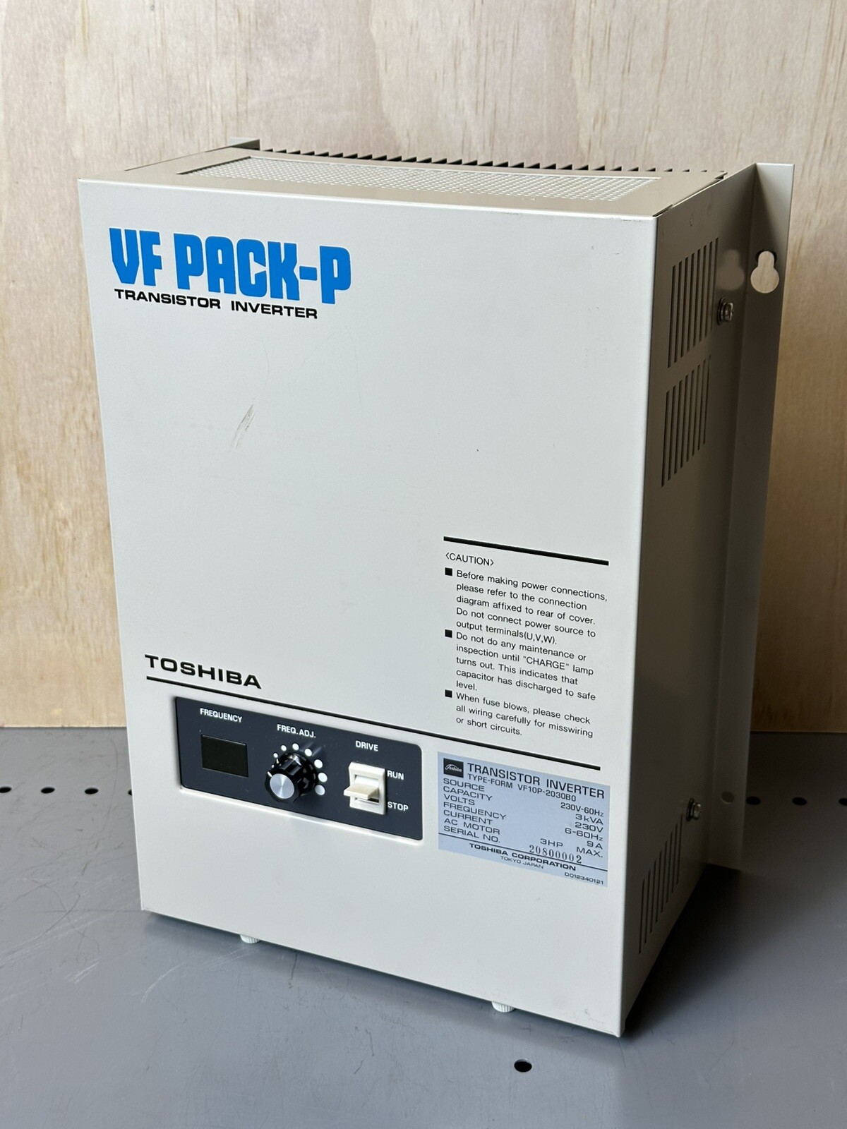 TOSHIBA VF10P-2030B0 VF10P2030B0 Transistor Inverter VF PACK-P AC Motor Control