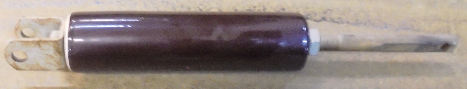 UNKNOWN BRAND ELECTRICAL INSULATOR, 16”X 2” X 2”, CERAMIC, BROWN