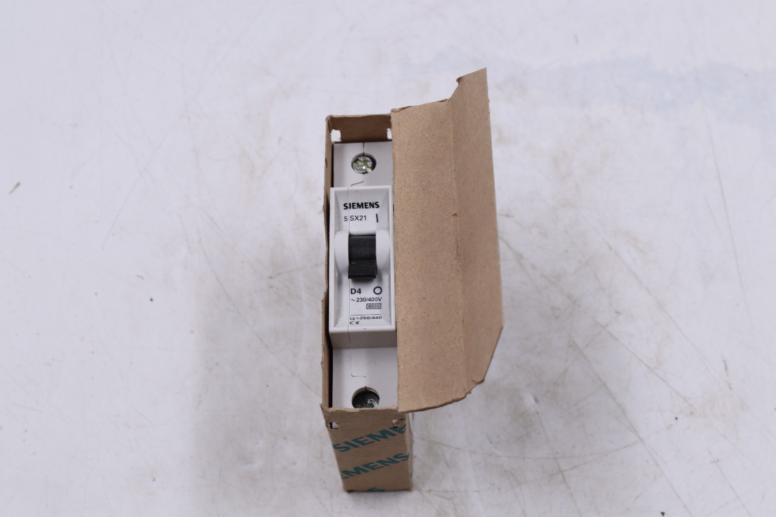 SIEMENS 5SX2 104-8 MADE IN ITALY