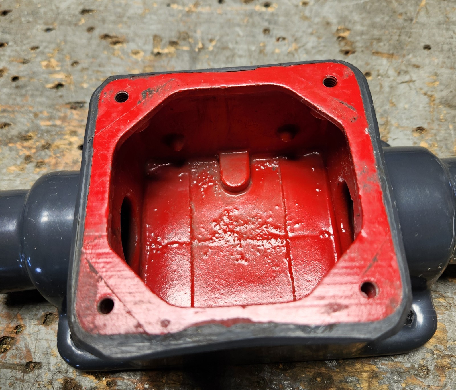 Plasti-Bond PRFSC32, 1″ Hub, PVC Coated, 2-Gang, Shallow, FSC Device Box ROBROY