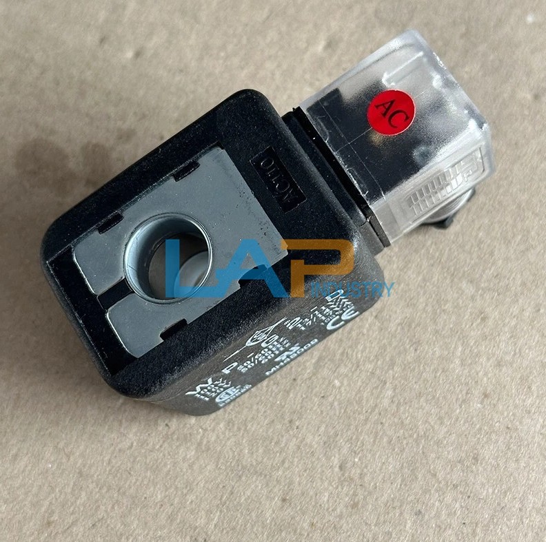 1PCS New WP-G2-D 50/60HZ Solenoid Valve coil AC220V AC110V DC24V