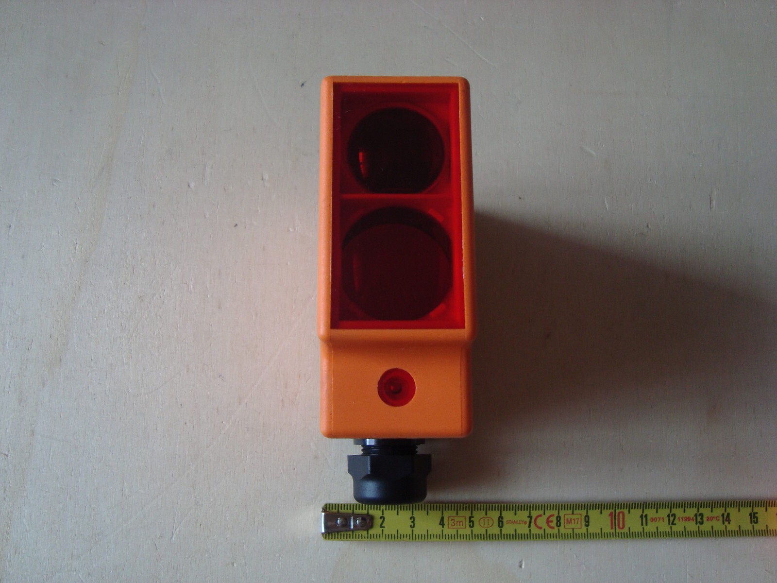 ifm OA5201 OAH-CPKGT-Direct Reflection Photocell with Background Suppression –