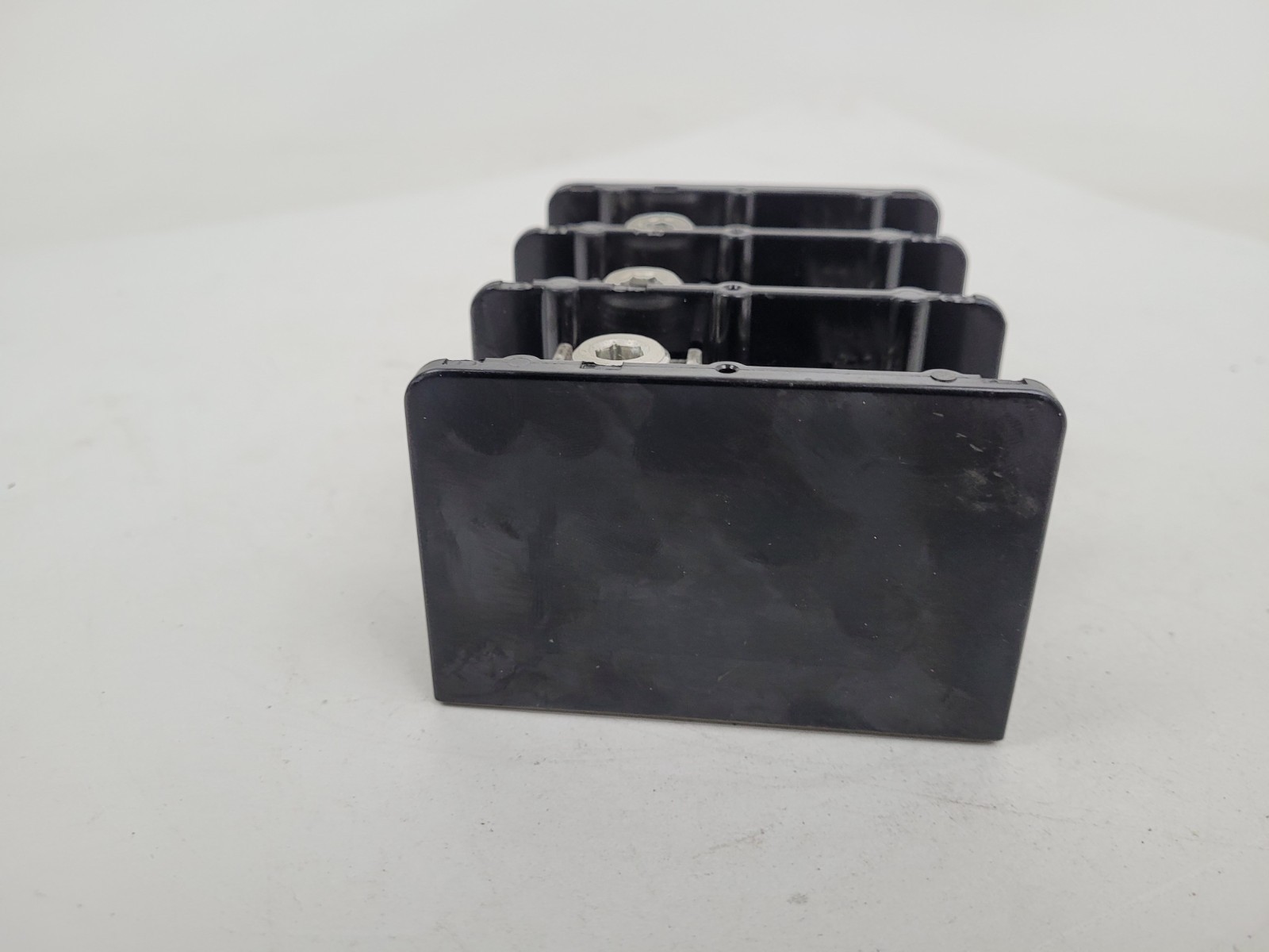 1433553 Marathon 3 Pole 600 Volt Terminal Block – Next Day Option