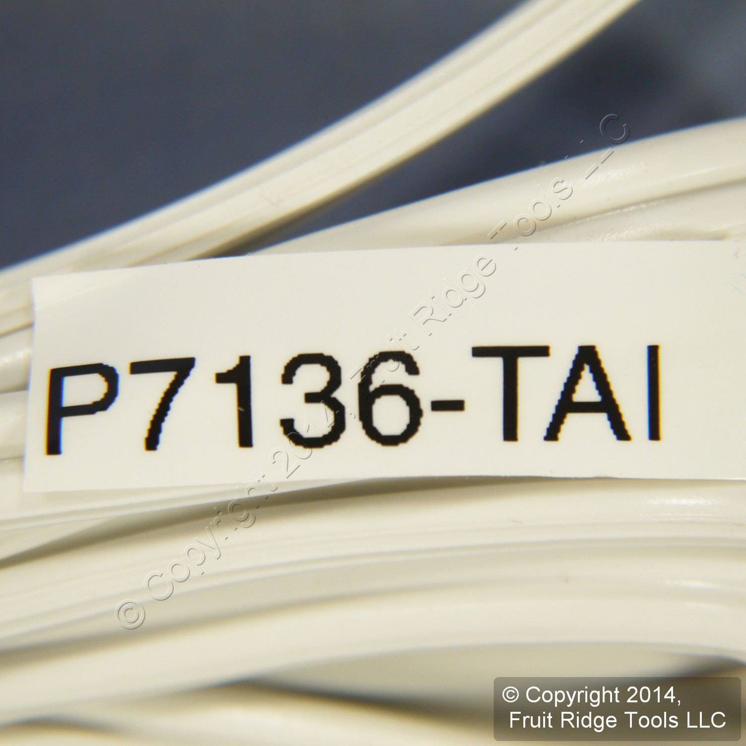 Leviton White 18/2 AWG 6-Foot 6′ Wire 10A 125V P7136-TAI