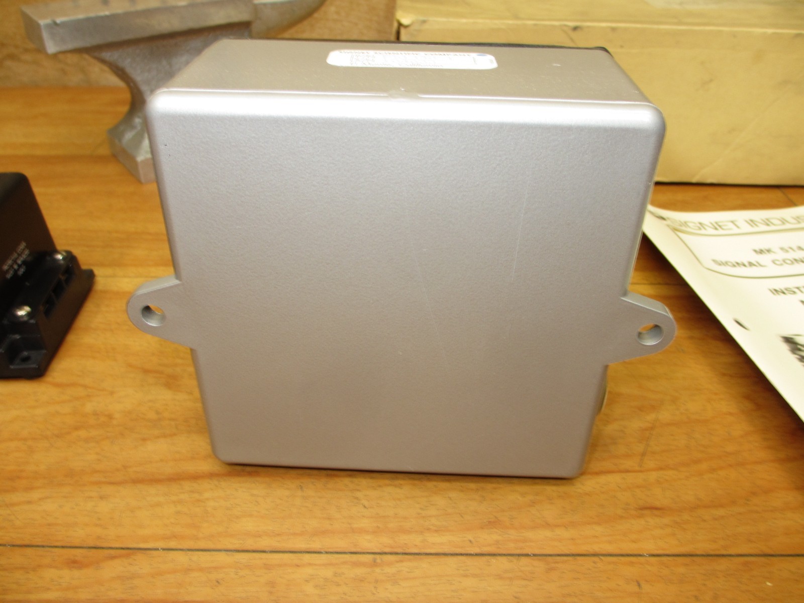 Signet P51440-1 *NEW OLD STOCK* Signal Conditioner MK 514 w/ Power Supply