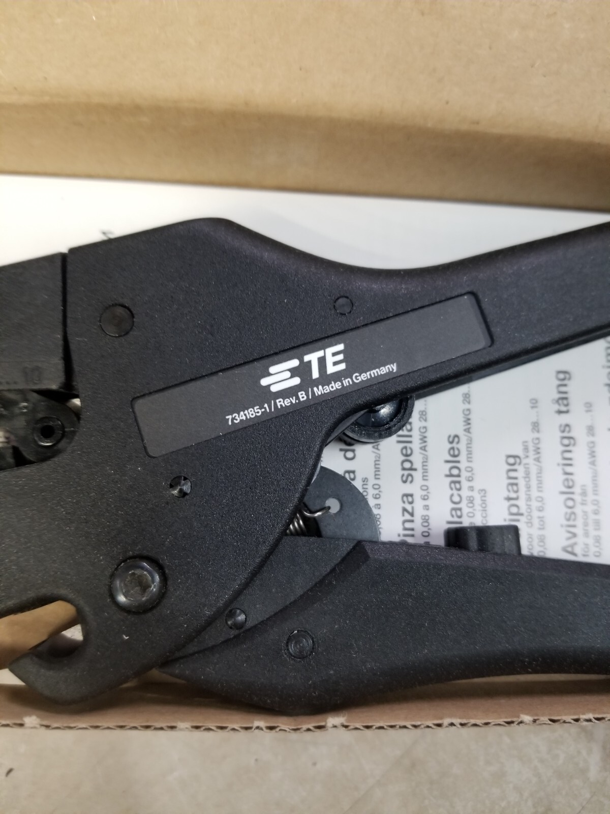 AMP TE CONNECTIVITY 734185-1 WIRE STRIPPER