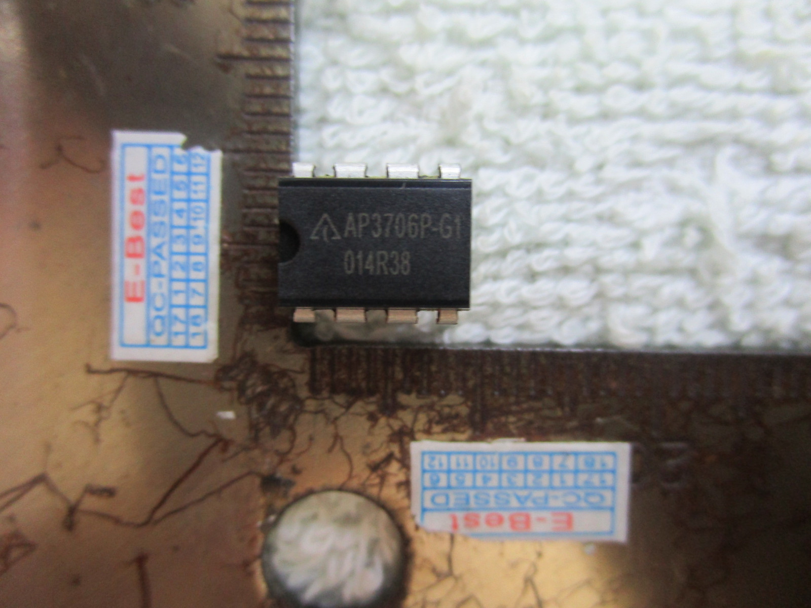 3pcs AP37O6P-G1 AP370GP-G1 AP3706P-61 AP3706P-GI AP3706P-G1 DIP8 IC