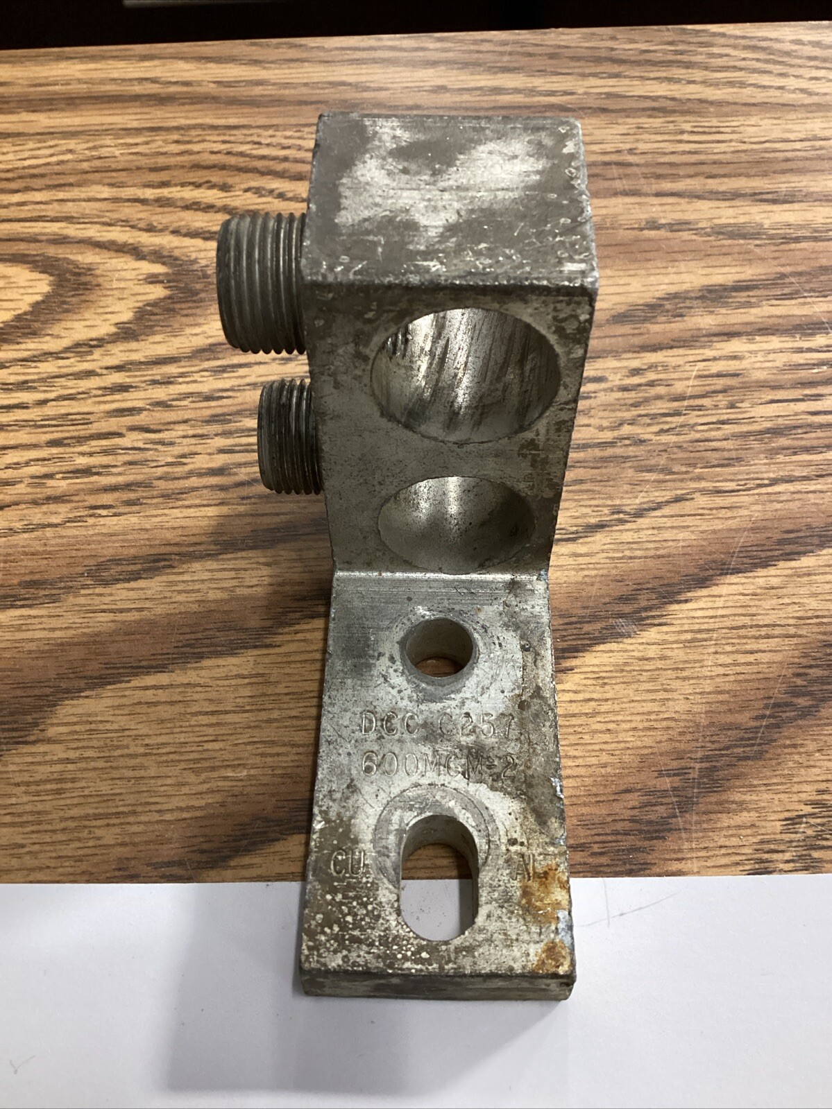 Unbranded DCC C257 600MCM-2 2-Lug Aluminum Block USED