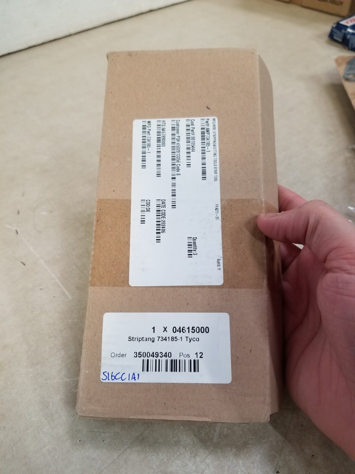 AMP TE CONNECTIVITY 734185-1 WIRE STRIPPER