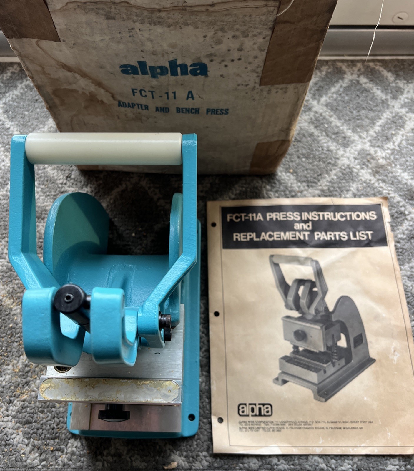 Alpha Wire Corporation FCT-11A Benchtop Bench Press System New inBox With Manual