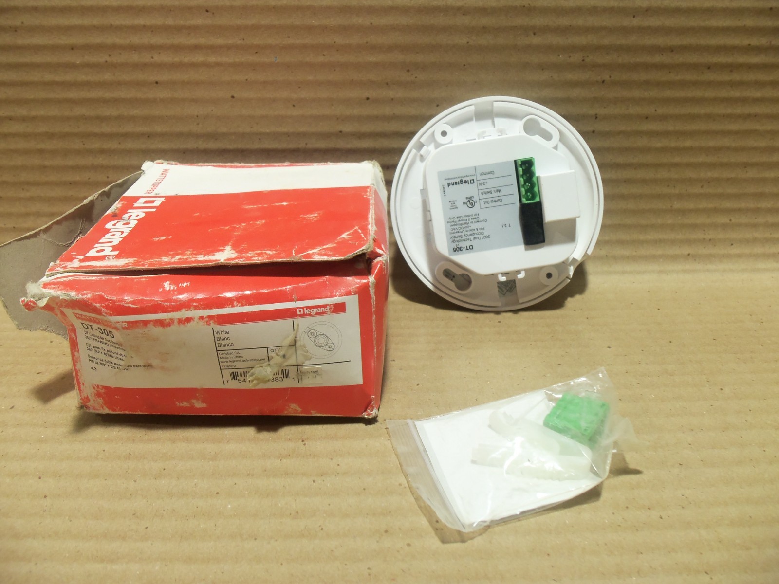 NEW Wattstopper DT-305 Black Dual Tech Ceiling Mount Occupancy Sensor