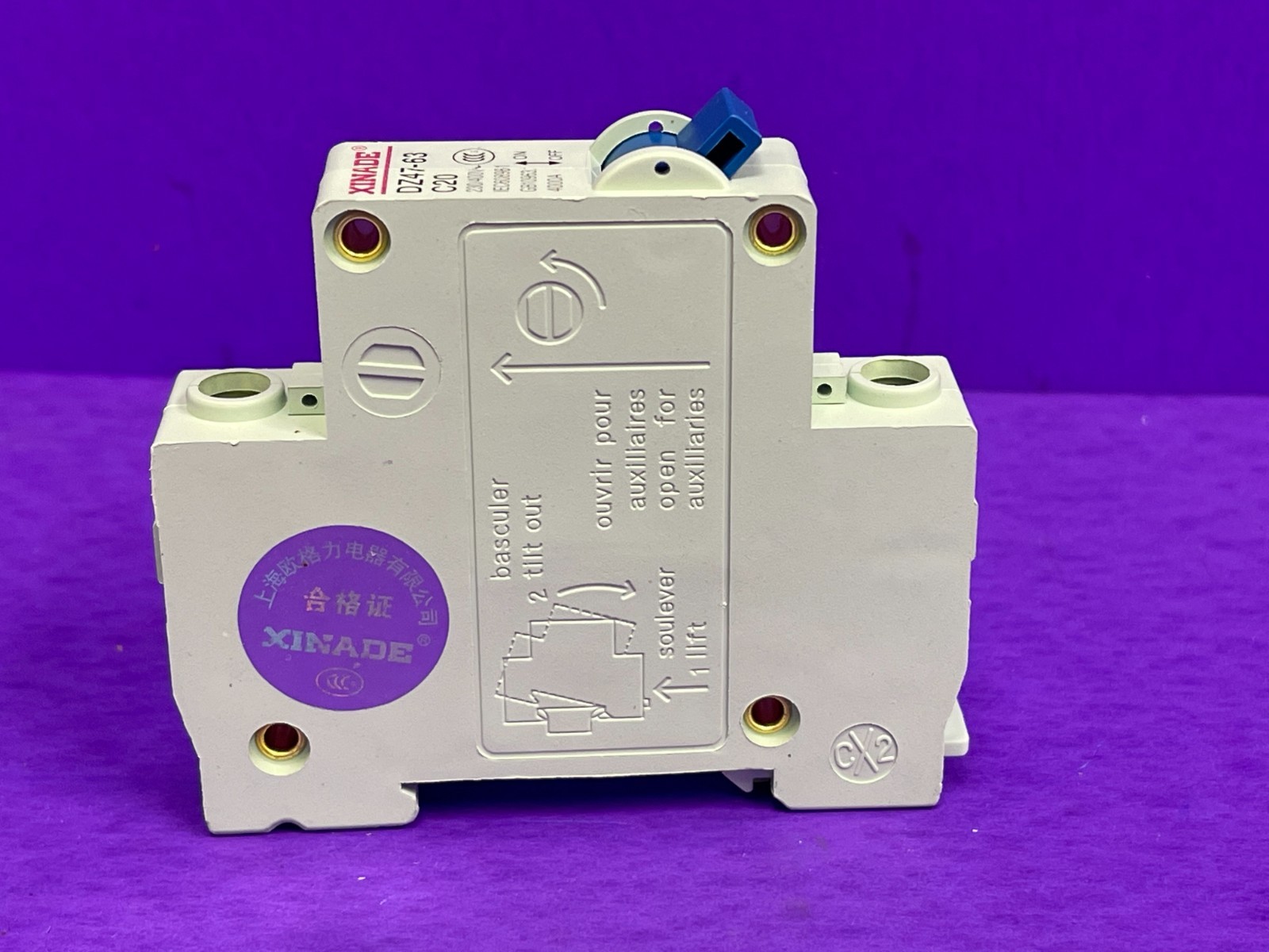 Xinade DZ47-63 C20 , C10 230/400V Circuit Breaker 10 A , 20A [Lot of 7] NEW