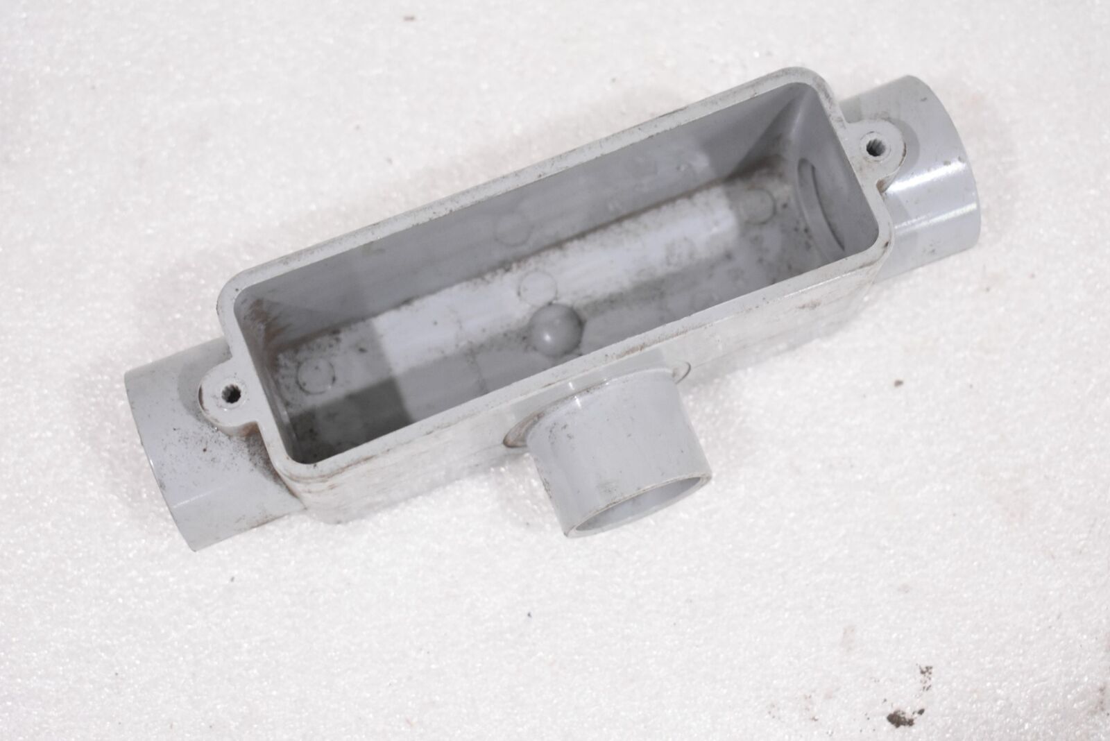 CARLON E983E CONDUIT T-BODY 3/4″, 12.0 CU.IN. PVC (LOT OF 4)