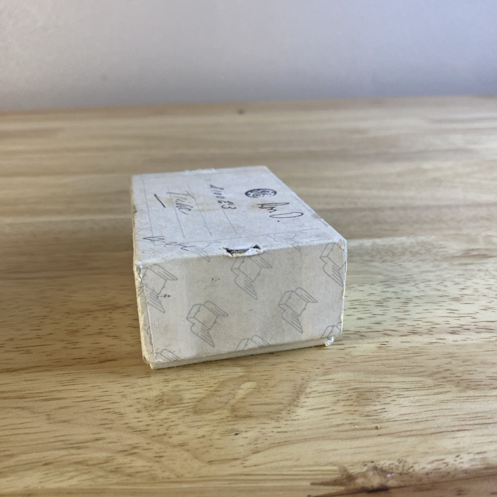 GE S100E3 TRIAC CONTROLLER New In Box 1968 Part USA Made