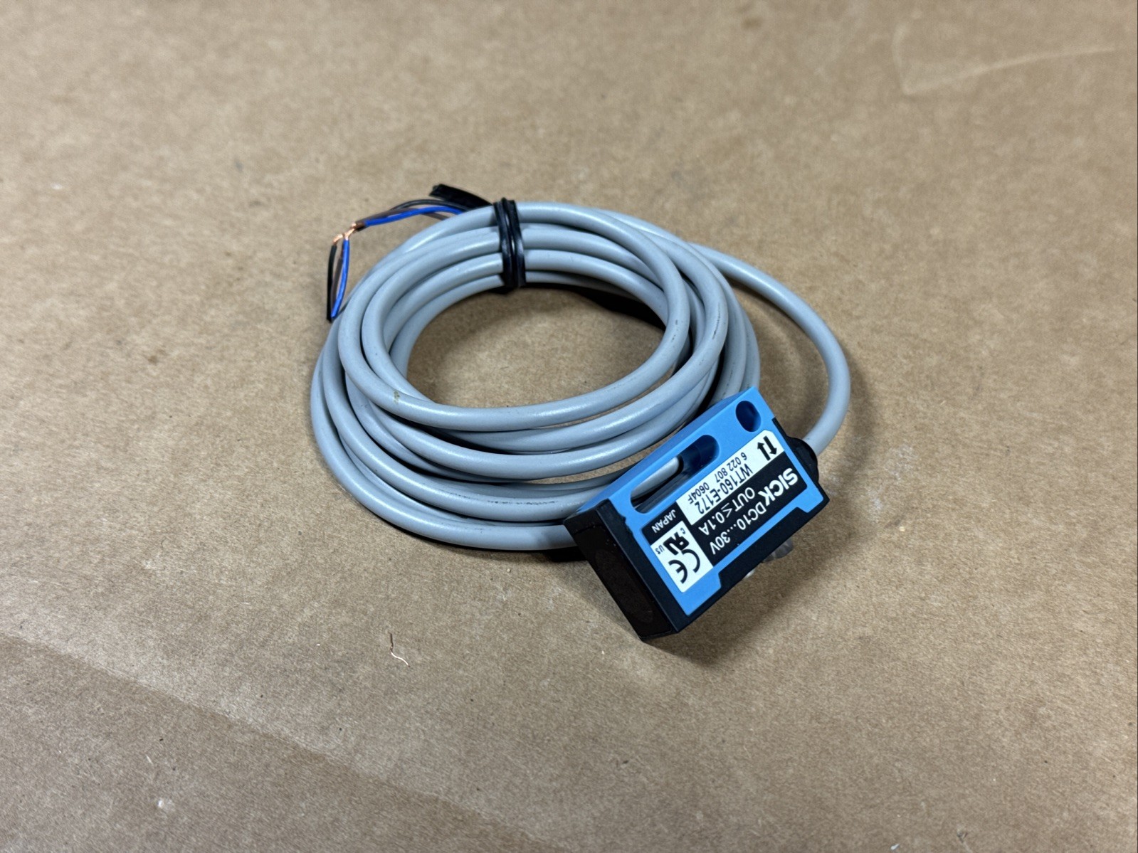 NEW SICK WT160-E172 Photoelectric Sensor 6022807 WARRANTY FAST SHIPPING