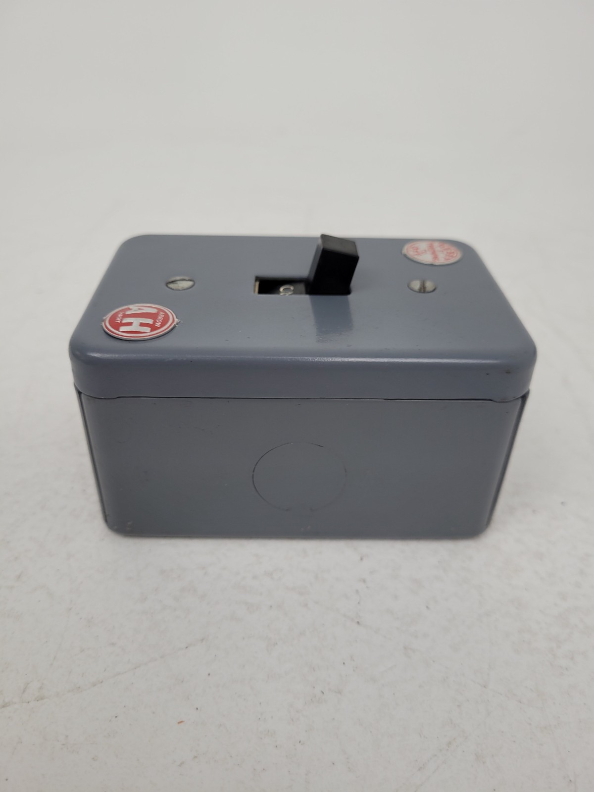 RL-21 Arrow Hart Manual Starter Nema 1 Enclosure 115/230V- Next Day Option – New