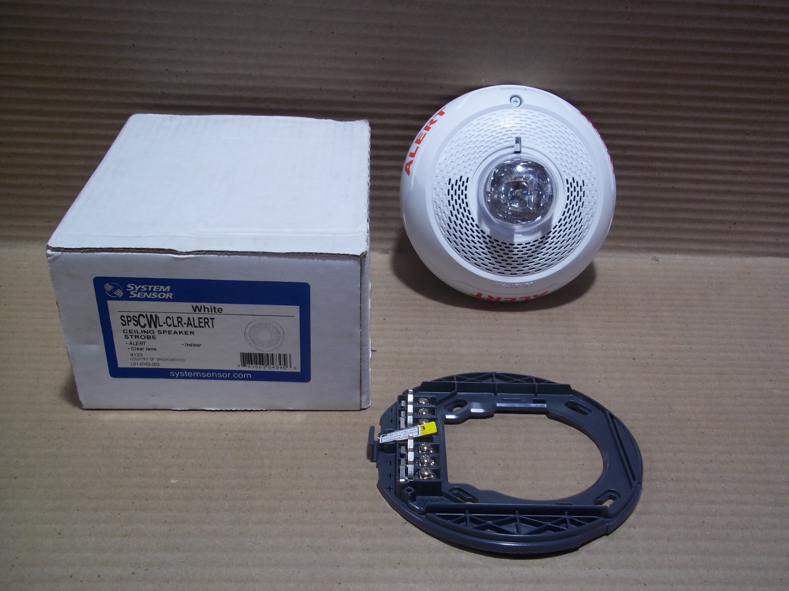 NEW System Sensor SPSCWL-CLR-ALERT White Ceiling Wall Mount Speaker Strobe