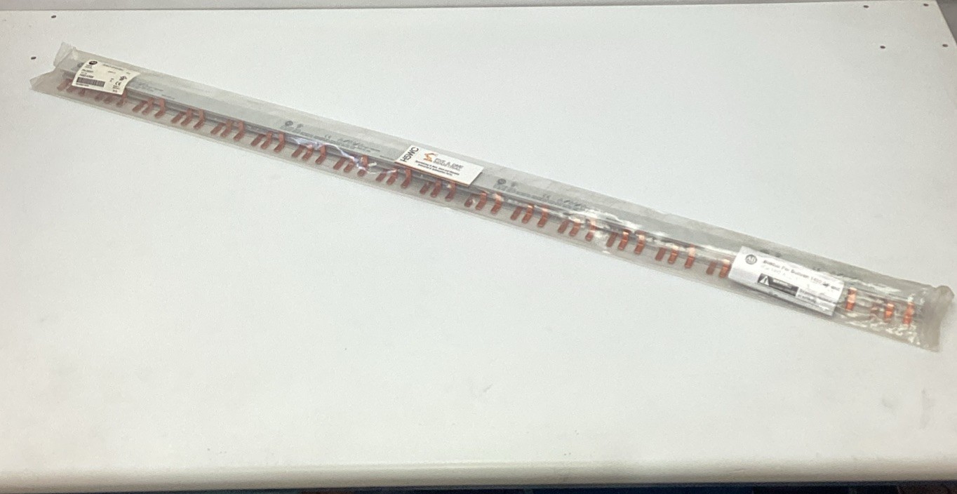 Allen Bradley 1492-A3B8 / 35301 3-Pole Buss Bar, 80-Amp, 1 Meter