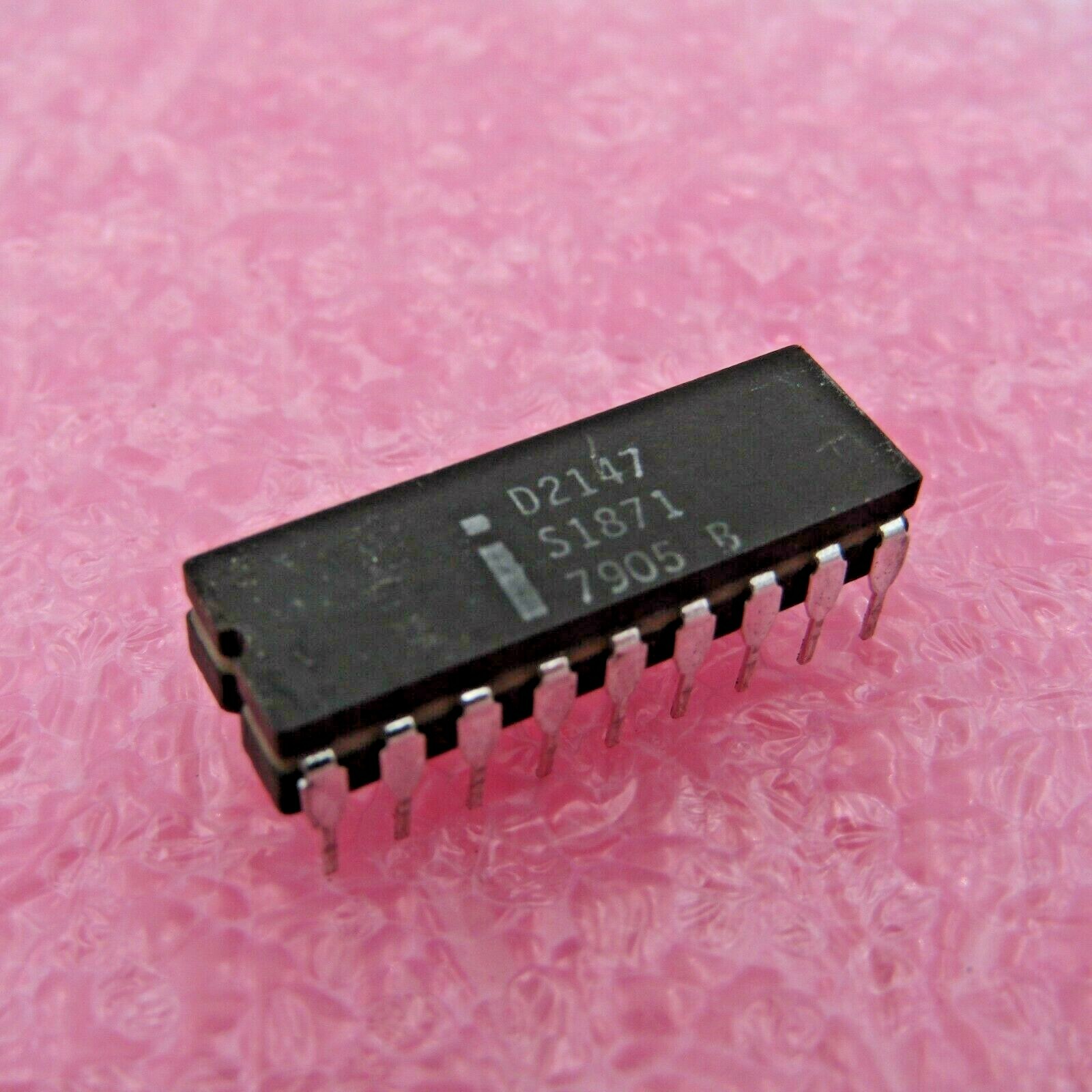 D2147 General Purpose Static Ram DIP18 Integrated Circuit Vintage Intel