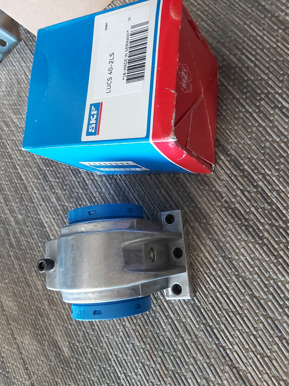 SKF LUCS40-2LS SKF LUC S40-2LS Ball Bearing Linear Ball Unit