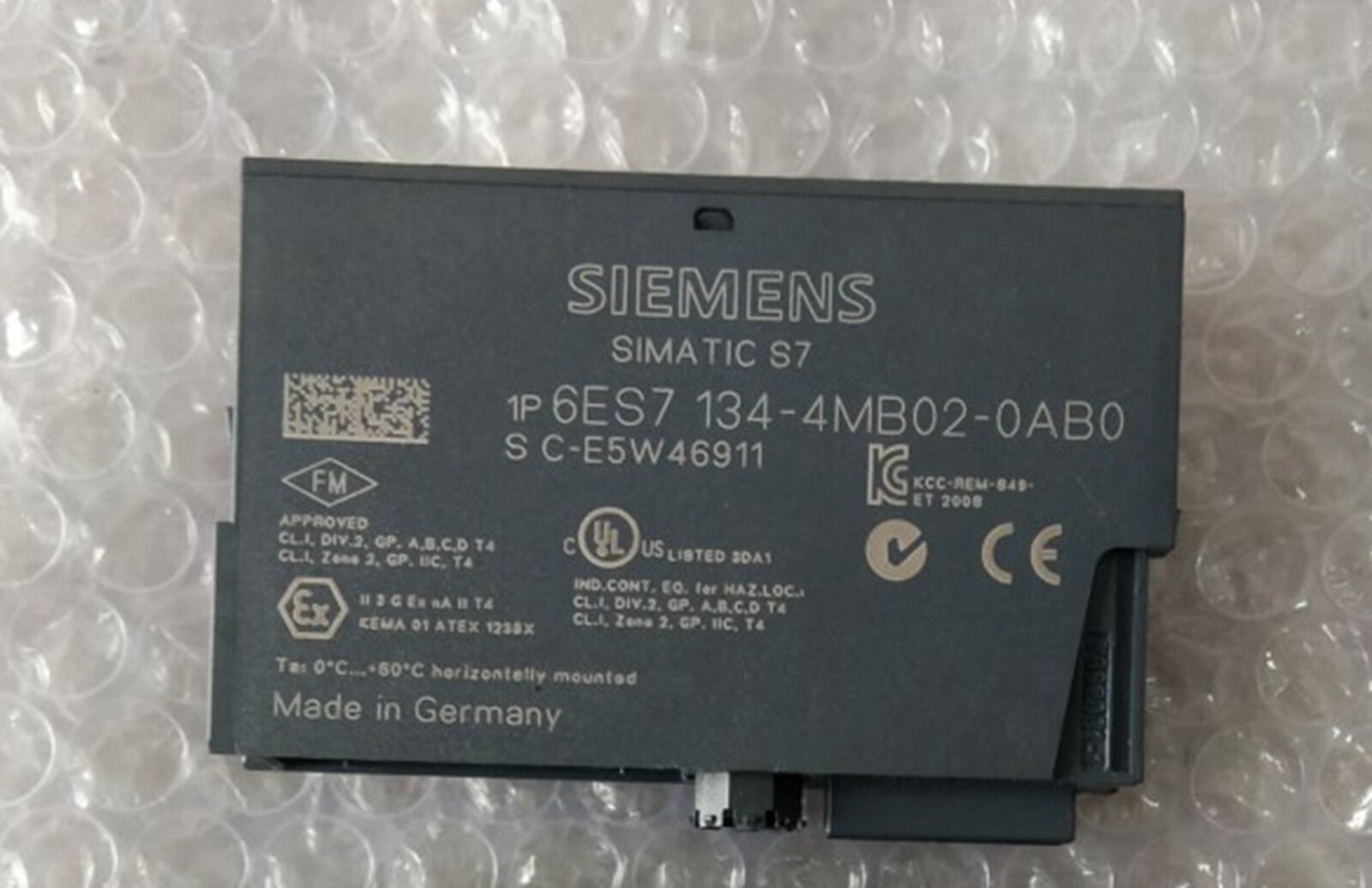 New In Box Siemens 6ES7134-4MB02-0AB0 6ES7 134-4MB02-0AB0 PLC Analog Input