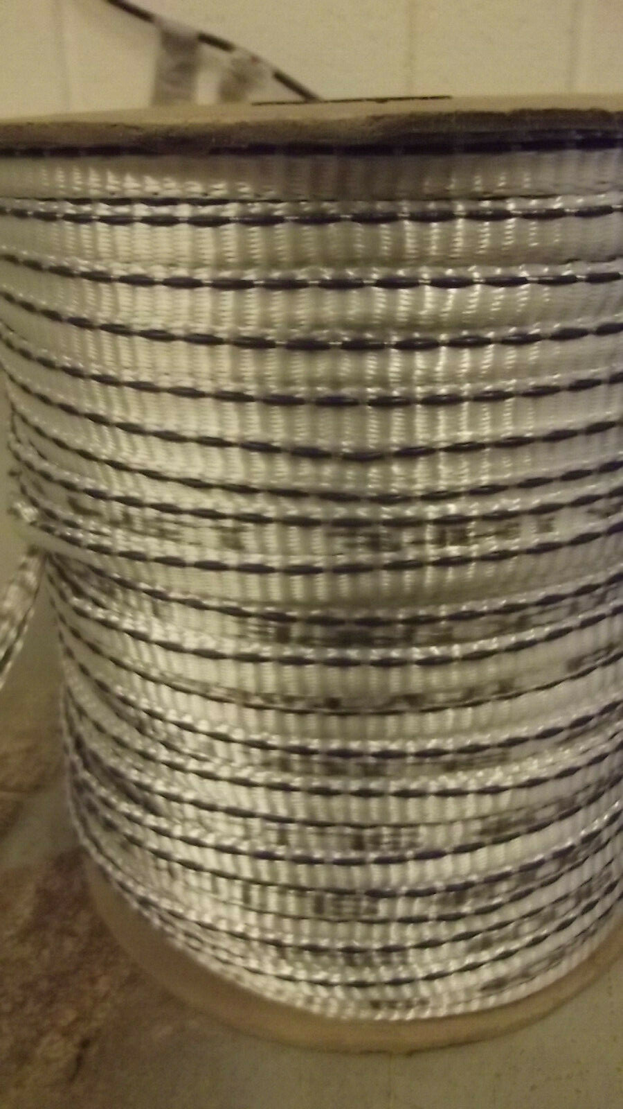 3/8″ x 1000′ 900# tensile polyester detectable pull tape, mule tape, webbing