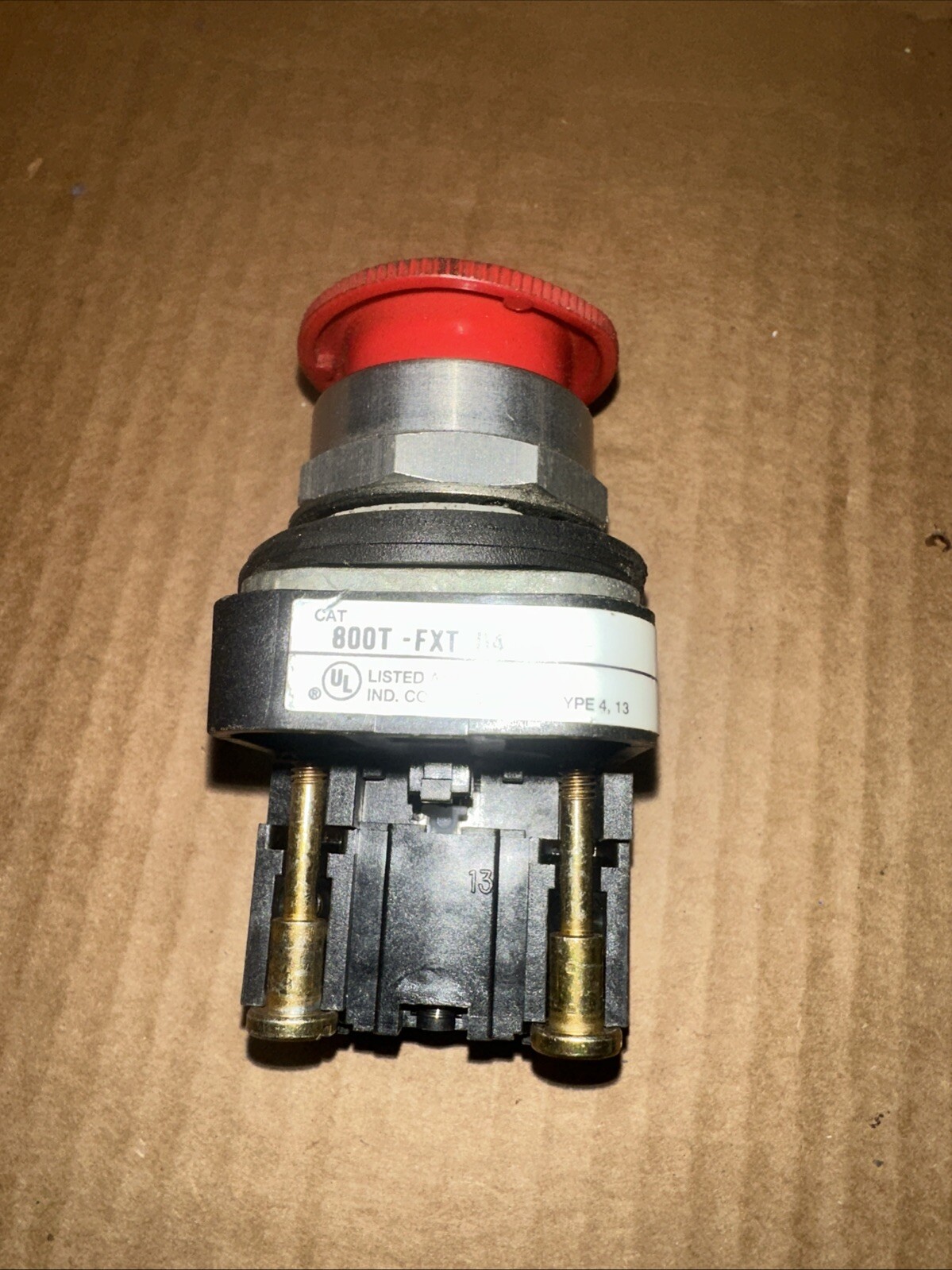 Allen Bradley 800T-FXT D4 Red Push Twist Button (st2261)