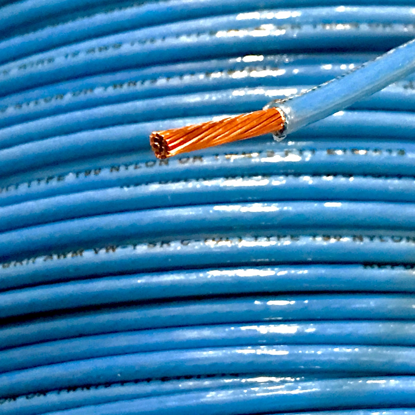 150′ THHN 10 AWG GAUGE BLUE NYLON STRANDED COPPER BUILDING WIRE