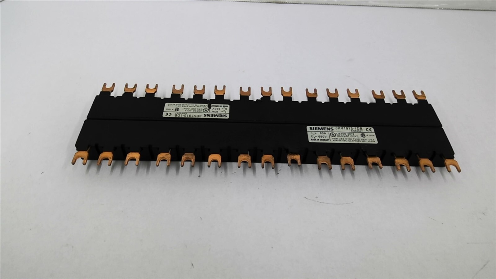Siemens 3RV1915-1DB Busbar 600 VoltsLot of 2