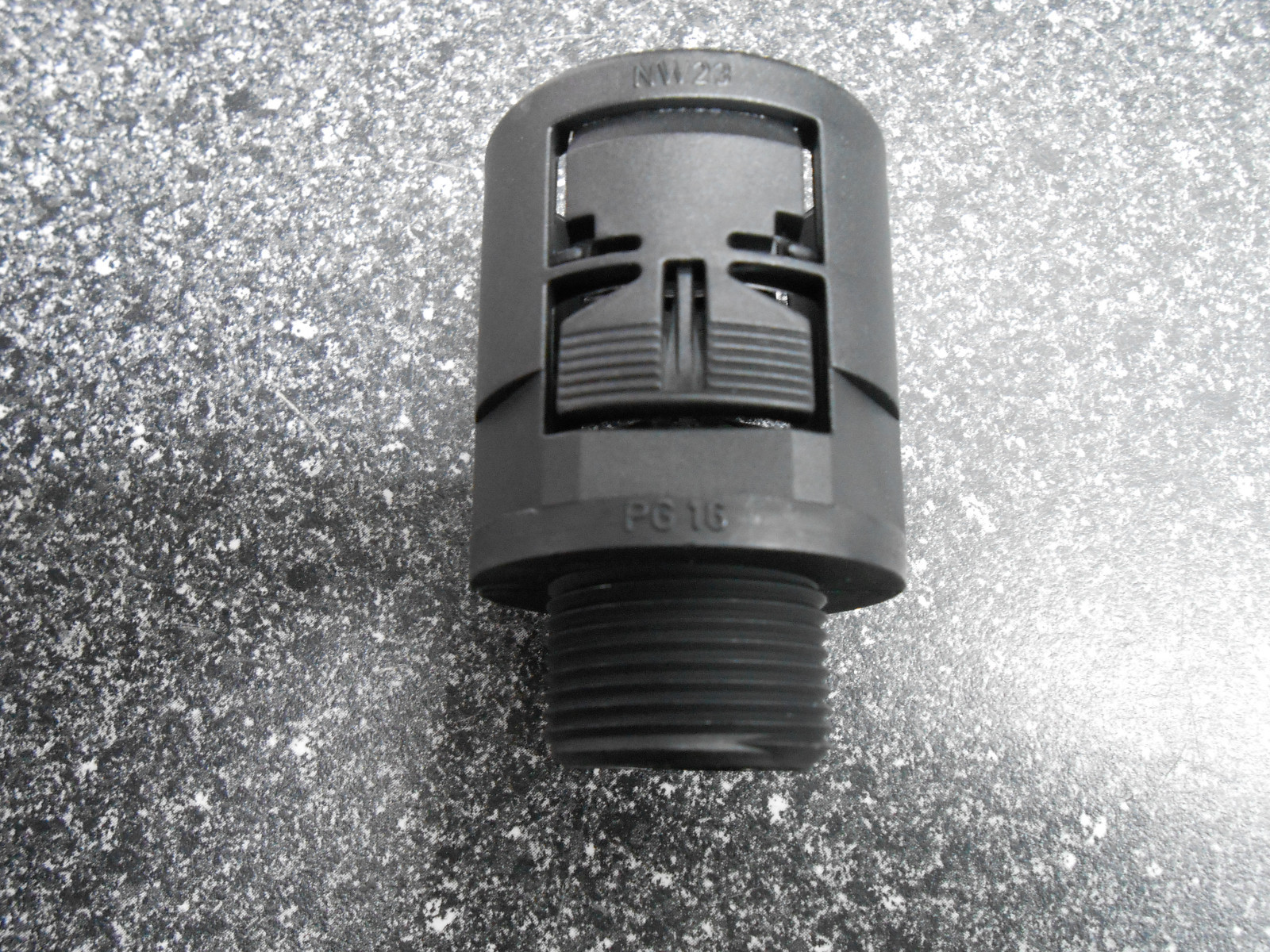 19 x REIKU PAGOB-23P16 BLACK POLYMID STRAIGHT CONNECTORS WITHOUT SEAL