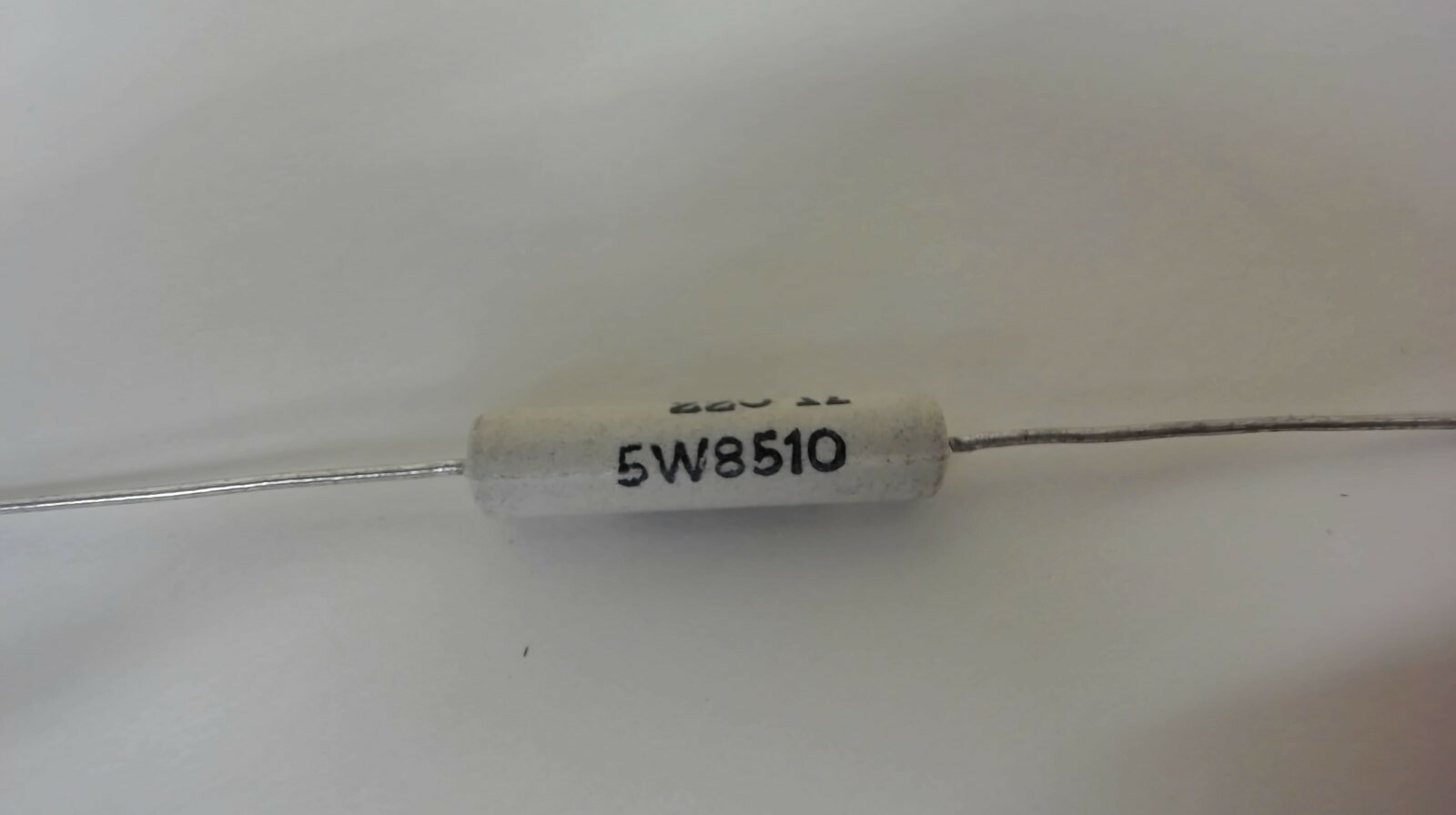 Lot Of 14 — Ohmite 95J220 Wire Wound Resistor, 220 Ohm(?)