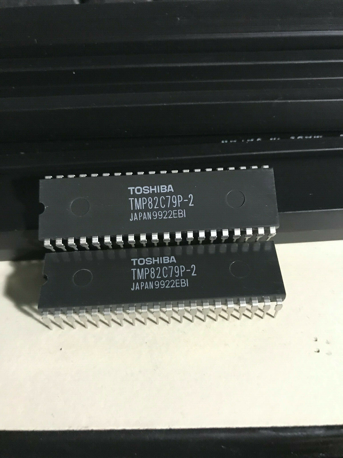 FOUR (4)-Toshiba TMP82C79P-2 Programmable Keyboard/Display controllers in PDIP40