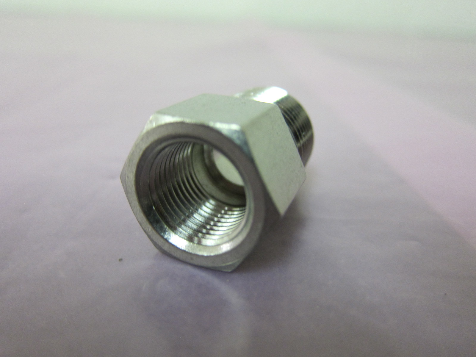3 Swagelok, Cajun SS-8-RB-6 1/2″ MNPT X 3/8″ FNPT 401912