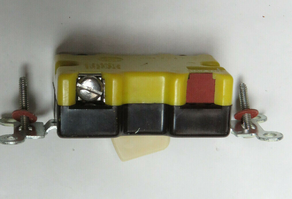 Hubble P-2030 Pushbutton Switch 15amp 120v