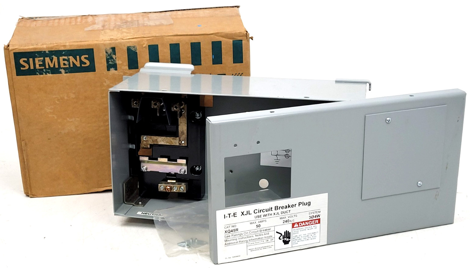 XQ45R Siemens 50 Amp 3P 4W 240 Volt Busway System Plug – Next Day Option – New