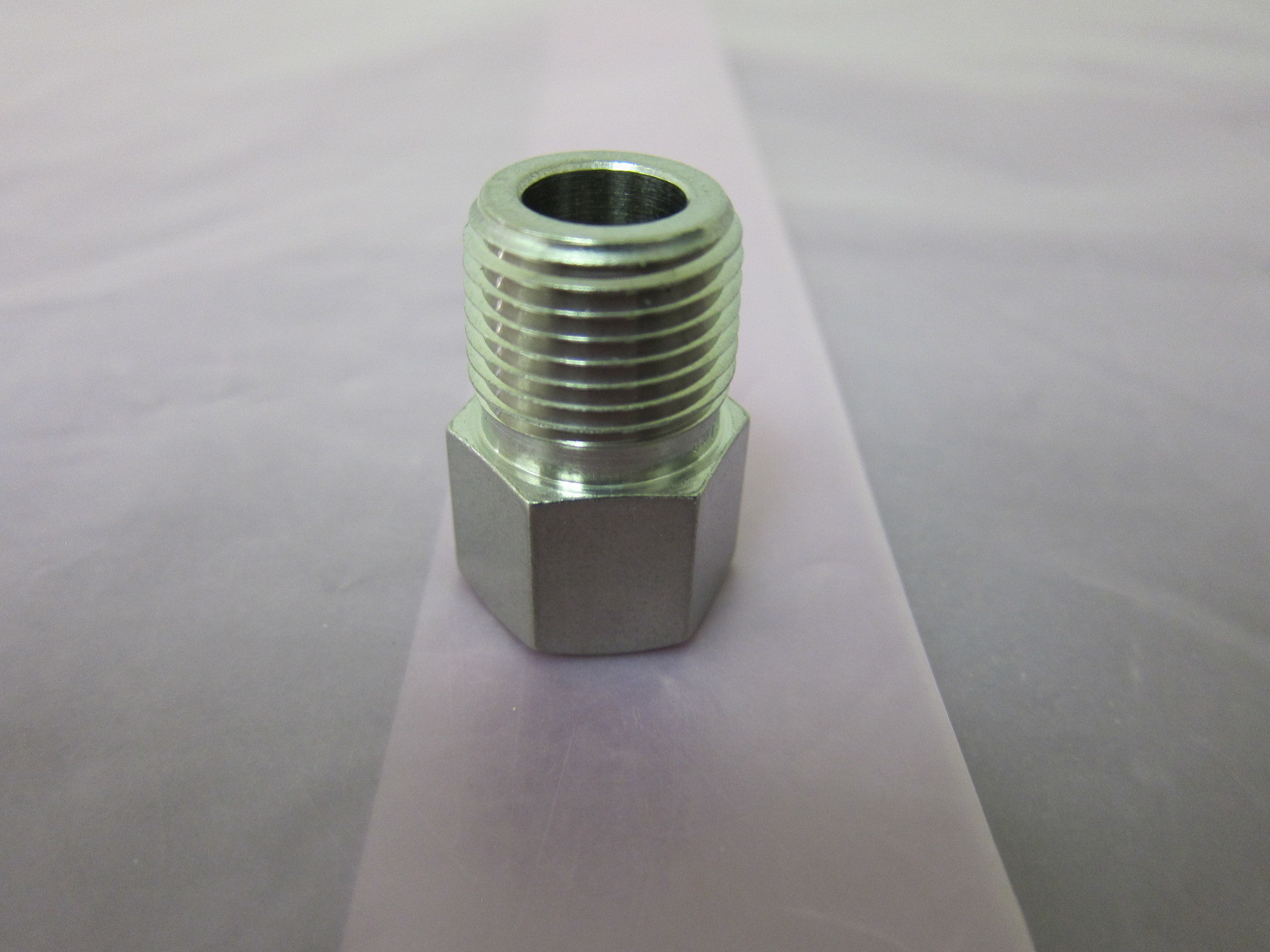 3 Swagelok, Cajun SS-8-RB-6 1/2″ MNPT X 3/8″ FNPT 401912