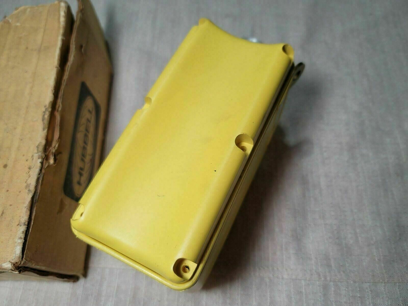 HUBBELL PBS2 1 Surge Protective Device Pendant Pushbutton Station