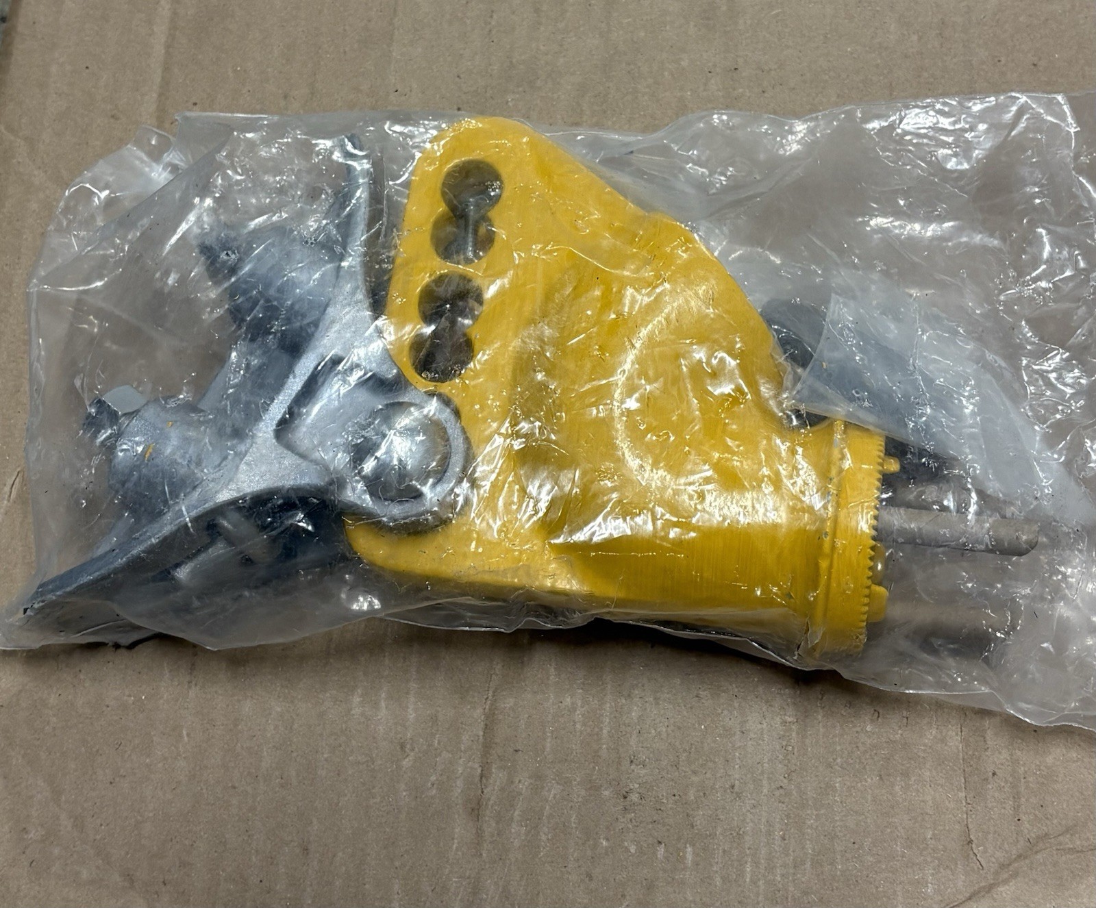 Pelco SE-5089-P29 Span Wire Hanger Assy Kit Yellow Alum