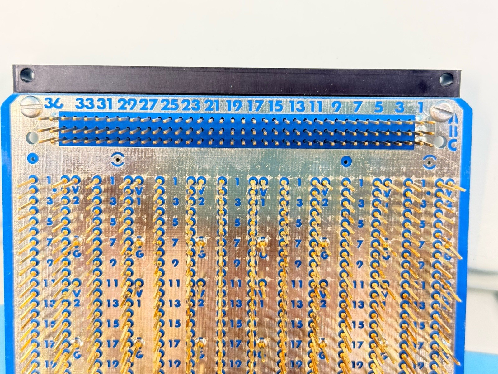 Vintage Mupac 3332 IC Wire Wrap Prototype Board 1981 Gold Pin/Sold As Is
